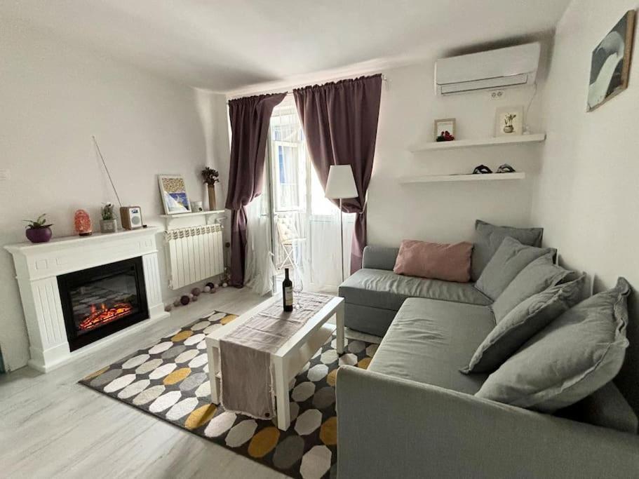 Ultracentral Lovely Place -Your Home Away From Home Bucureşti Exterior foto